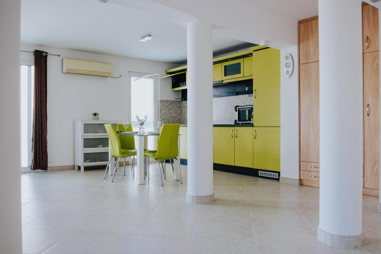 Villa Vinko Trogir Exterior photo